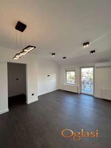 Prodaja stana-RENOVIRAN* Duplex* Četvorosoban-Uknjižen